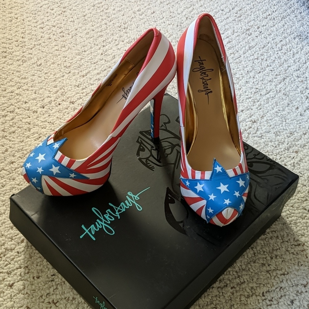 Taylor Says size 8